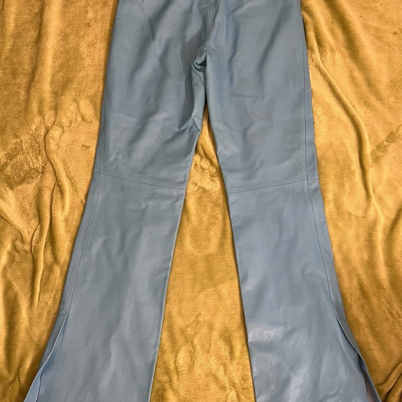 VINTAGE BLUE LEATHER ISABEL USA PANTS SLIGHT FLAIR LEGS W/SLITS. SIze 2 - Picture 8 of 14